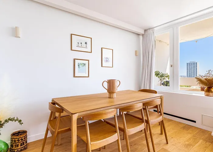 Daire Guestready - Charming Getaway With A View *