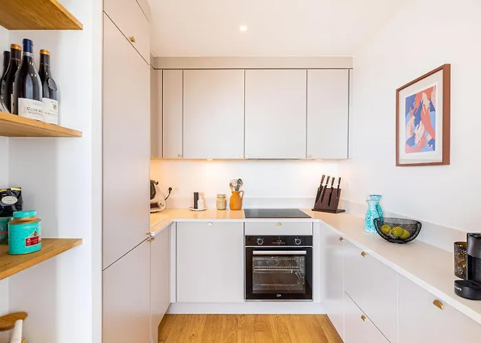 Daire Guestready - Charming Getaway With A View Paris