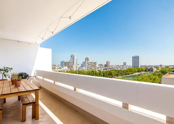 Daire Guestready - Charming Getaway With A View Paris
